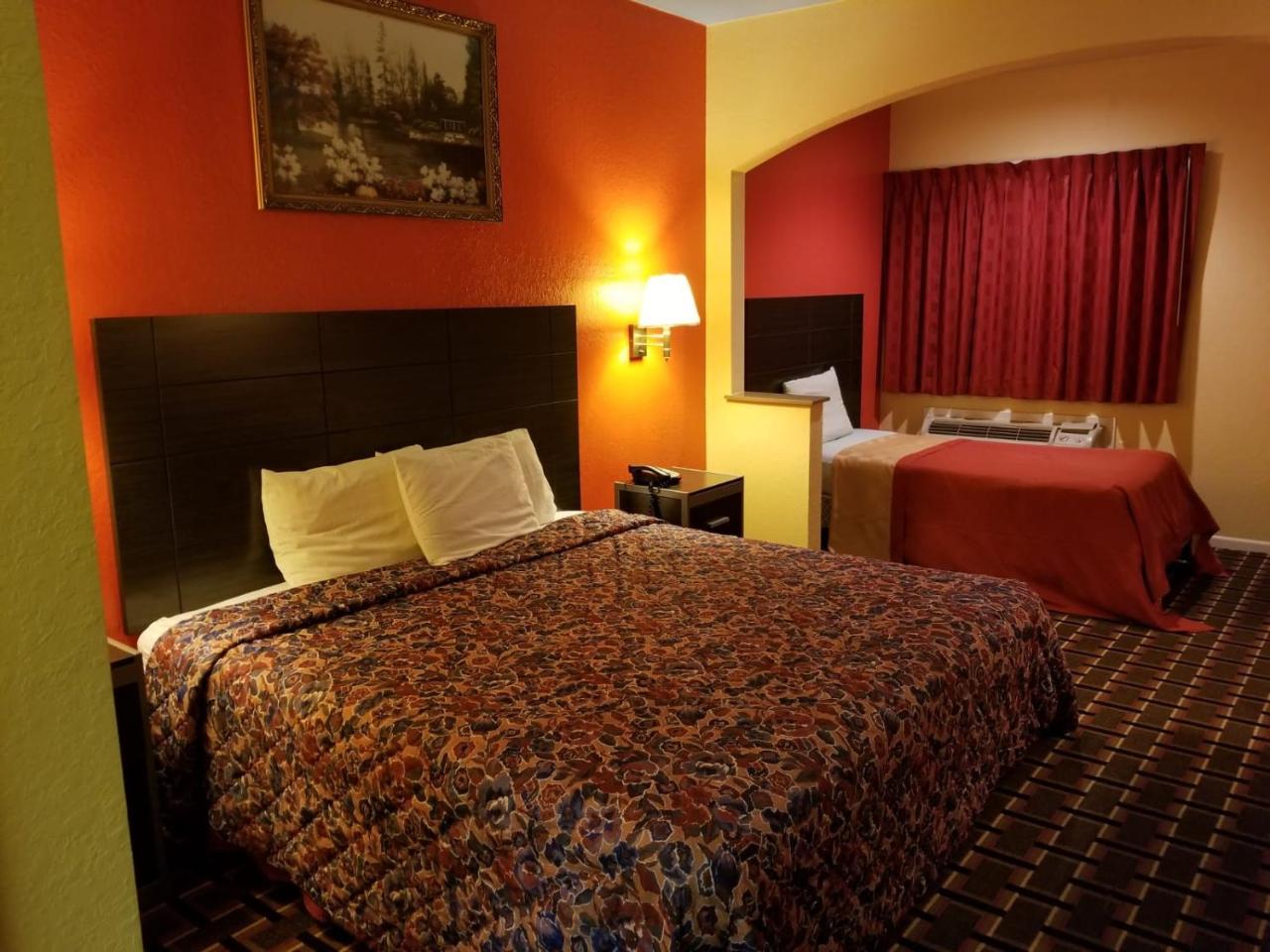 Texan Inn & Suites Louetta Ngoại thất bức ảnh