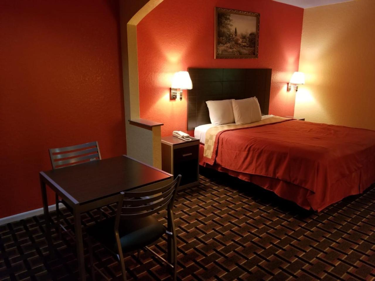 Texan Inn & Suites Louetta Ngoại thất bức ảnh